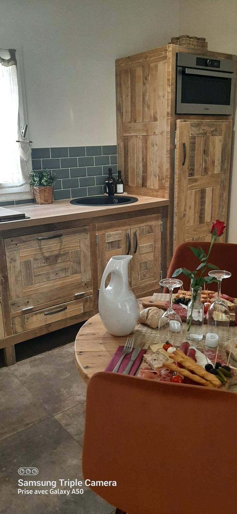 Le Mas Aux Amoureux , Suite Romantique Et Spa Le Barcares Room photo
